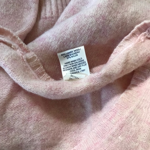 ❌SOLD❌Old Navy Perfect Fit Baby Pink Sweater S - Picture 6 of 6